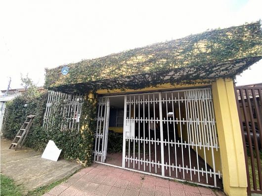 Venta casa en San Pedro, Montes de Oca, uso de suelo mixto (AD)
